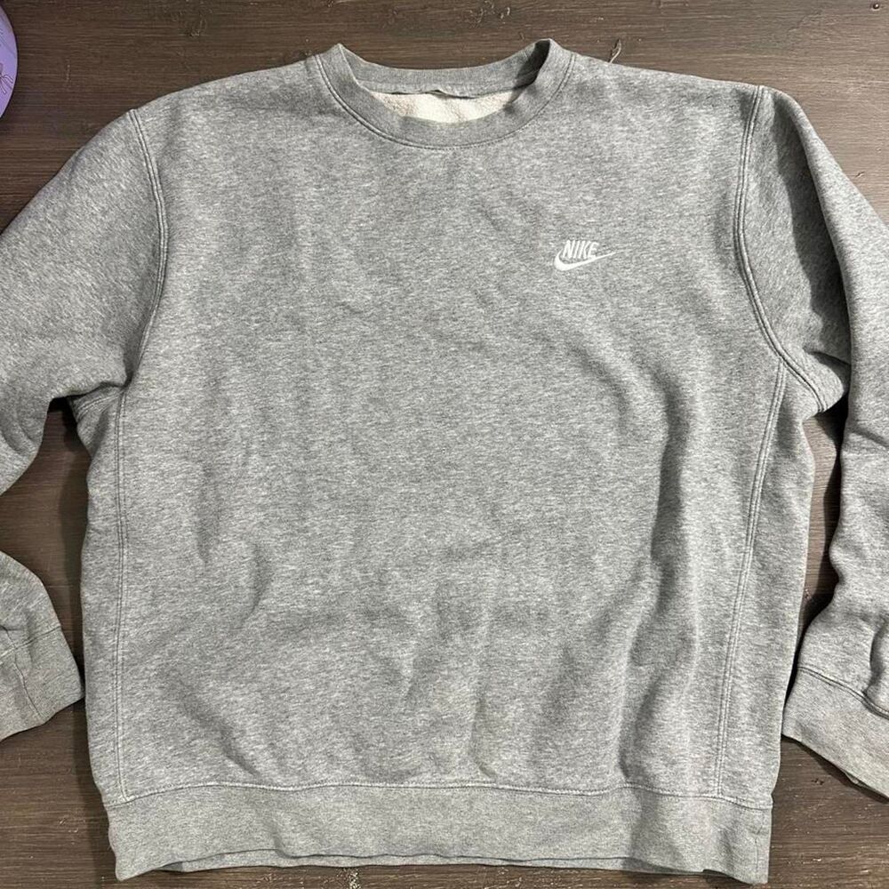 Nike Women's Grey Sweatshirt